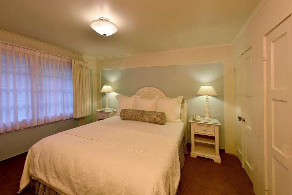 Horizon Inn & Ocean View Lodge Carmel-by-the-Sea Стая снимка